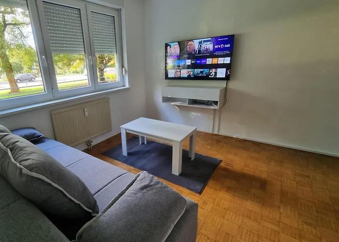 Free Parking Apartma Aurora